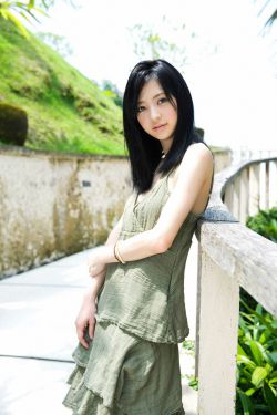 兩個奶被吃得又翹又硬